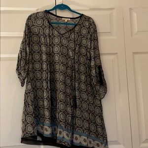 Black pattern dress. Size large.